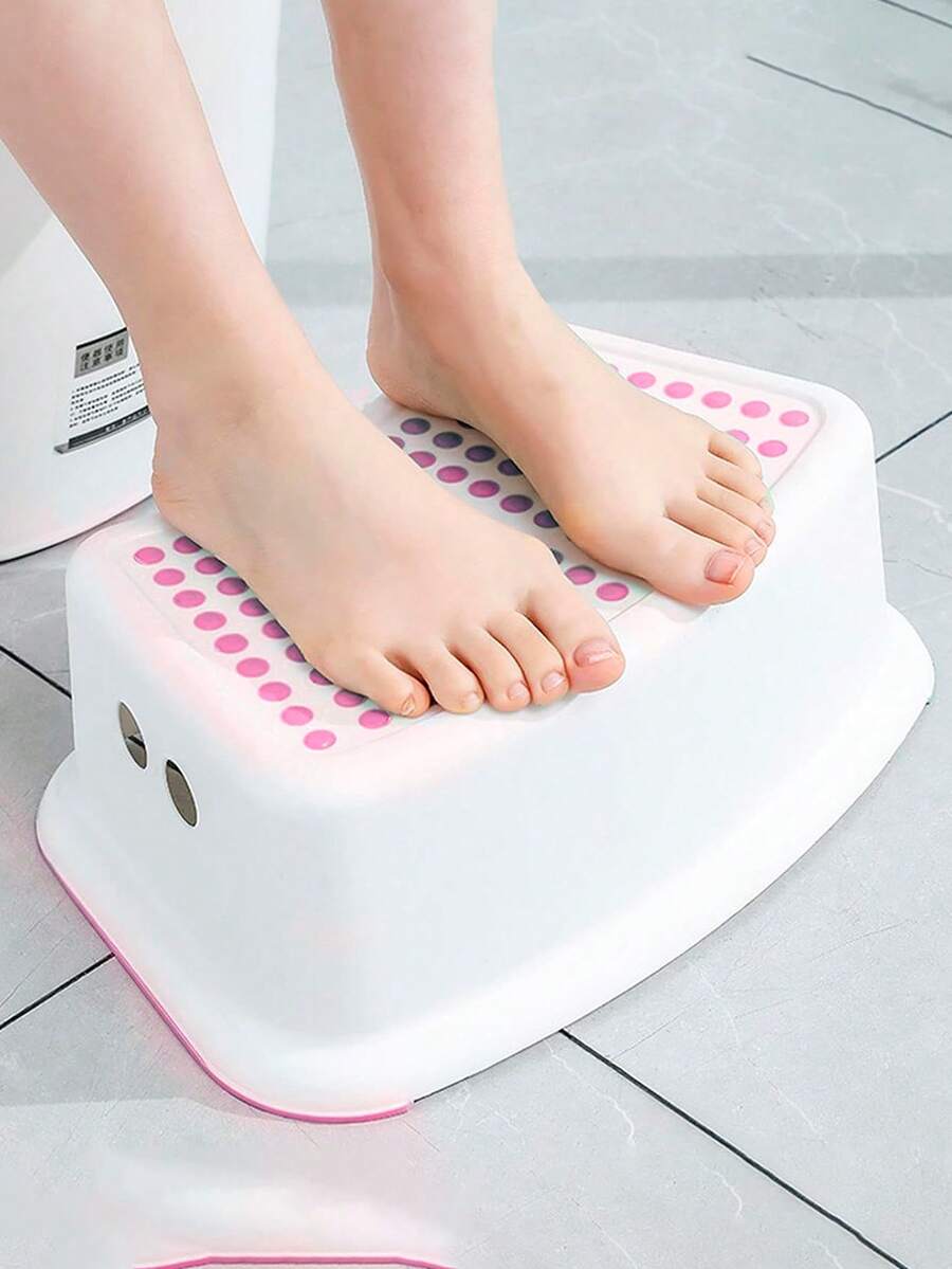 Banquito taburete multifuncional blanco de 1 escalon antideslizante para facilitar alturas para niños uso en baño cocina o lavamanos ideal para uso diario con empuñaduras antideslizantes suaves para seguridad - Blanco - Ver 1