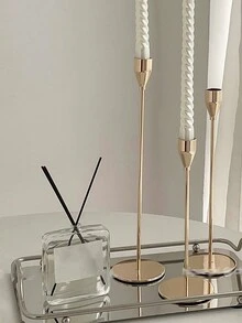 1pc Nordic Style Luxury Retro Gold Metal Candlestick For Photography And Romantic Candlelight Dinner Table Decoration - Gold - View 4