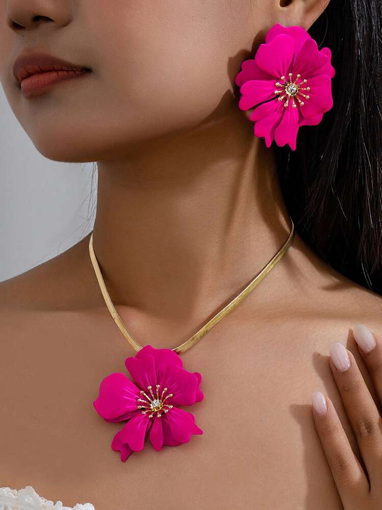 ハワイアンスタイルの花型ペンダントネックレス1個とオーバーサイズの