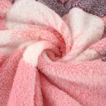 1pc Snow Velvet Flannel Blanket, Lightweight Luxury Style, Suitable For Four Seasons, Ideal For Beds, Sofas, Office Napping, Or As Airline Blankets - Pink - View 4
