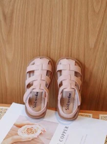 Nuovi sandali piatti da ragazza, sandali per bambini in morbida suola antiscivolo con design traforato e punta chiusa, sandali da principessa per bambini