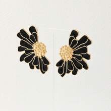 Vintage Enamel Alloy Flower Petal Stud Earrings, Suitable For Women's Daily Wear Valentines,Mom,Mother,Mother's Day,Gift - Black - View 4