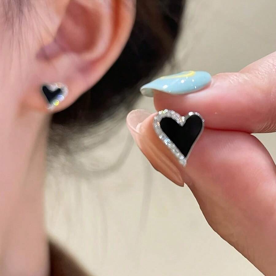 1pair Rhinestone Heart & Bowknot Design Stud Earrings - Black - View 1