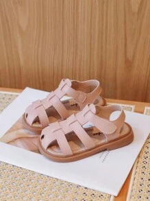 Nuovi sandali piatti da ragazza, sandali per bambini in morbida suola antiscivolo con design traforato e punta chiusa, sandali da principessa per bambini