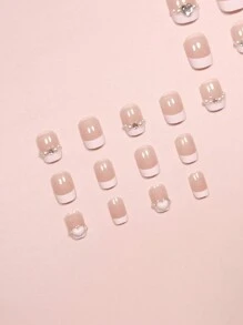 24 件短方形可爱白色心形装饰和日式闪光优雅甜美闪亮珍珠水钻装饰全覆盖假指甲套装，提升您的活泼风格 - 彩色 - 查看 3