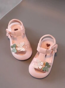1 Pair Girls Butterfly Flower Sweet Fashion Flat Princess Design Soft Sole Strap Magic Buckle Cute Closed Toe Infant/Toddler Sandals, Suitable For Spring/Summer/Autumn/Winter