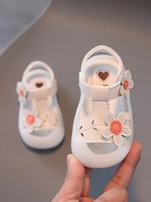 1 Pair Girls Flower Tower Design Classic Sweet Princess Style Children Sandals, PU Hook And Loop Flat Non-Slip Lovely Infant Sandals, Suitable For Spring, Summer, Autumn, Winter