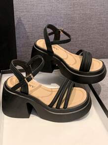 Women's Summer 2024 New Thick Bottom Sandals With Crossed Straps To Match Skirts, Versatile & Fashionable Sports Roman Shoes For Outdoor Wear