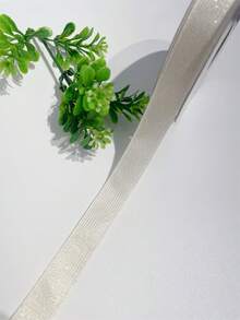 1.5cm Beautiful Gold Ribbon, Perfect For Gift Wrapping, Decorations, Crafts And More, 10 Yards/Roll - Beige - View 3