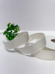 1.5cm Beautiful Gold Ribbon, Perfect For Gift Wrapping, Decorations, Crafts And More, 10 Yards/Roll - Beige - View 1