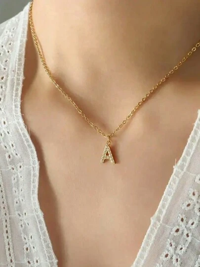 1 件简约不锈钢 26 个字母吊坠项链，女士礼物