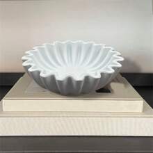 1Pc Exquisite Ruffle Decorative Bowl - Perfect For Fruit Bowl,Coffee Table Decor,Entry Way Table Home Decor,Modern Decor-Ideal Decorative Bowls For Home Decor - White - View 1