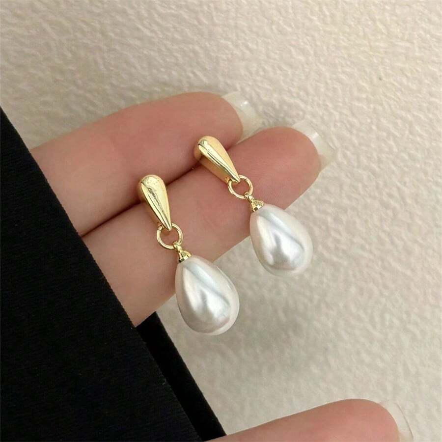 1 Pair Elegant Teardrop Pearl Stud Earrings, Minimalist Retro Design Earrings - Gold - View 1