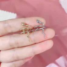 1pc Snake Shaped Ear Cuff & Stud For Non-Pierced Ears, Women's Creative Animal Design, 3d Serpentine Ear Hook - Gold - View 3