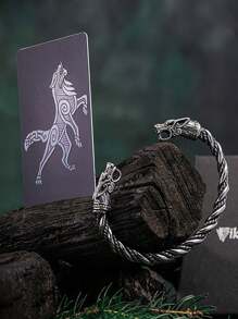 1pc Retro Wolf Head Bracelet For Men, Punk Rock Style Protective Bracelet, Adjustable Bracelet For Men, Norse Jewelry/Odin/Nordic Wolf Arm Cuff, Men & Boys Metal Wristband, Gift For Accessory Dressing Wearing - Silver - View 1