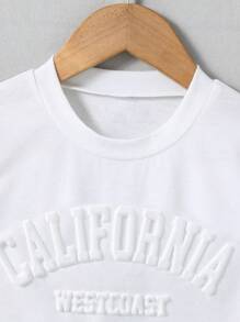 青少年男孩休閒圓領針織字母凸出短袖T恤和短褲