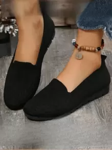 Women's Black Knitted Flats Hollow Out Breathable Comfortable Elegant Sneakers Casual Mommy Shoes Outdoor Leisure Shoes (Recommend Sizing Up If Your Feet Are Slim, Wide Or Large, Random Patterns)