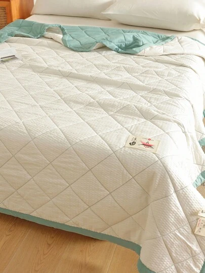 1pc Colorful Patchwork Bubble Chiffon Summer Quilt, Lightweight Solid Color Breathable Blanket For Single/Double Bed, Suitable For Home, Bedroom, Living Room, Office, Outdoor