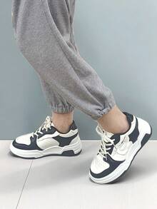 2022 新款春秋舒适休闲鞋,圆头前扣网红厚底运动鞋,百搭款式 - 黑與白 - 查看 2