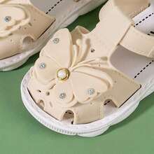 New Arrival Cartoon Stylish Kids' Indoor/Outdoor Slippers, Butterfly & Rhinestone Design, Non-Slip Beach Wear, Comfortable And Breathable, Bring Cool Summer Look For Children - Khaki - View 6