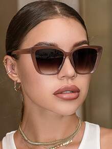 Vintage Cat Eye Big Frame Plastic Sunglasses, Unisex Fashion Classic Style Decoration Outdoor Travel Beach Vacation Uv-Protection Eyewear Boho Sunglasses Beach Sun Glasses Beach Accessories For Women Sun Glasses Sunglasses Shades Fashionable Shade Elegant Outfit Family Outings Travel Vacation Holiday For Summer Beach Vacation,Outdoor,Travel - Multicolor - View 19