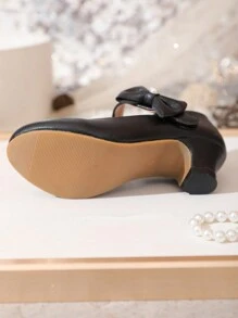 Girls' Shiny And Fashionable Gold Color Heels With Flower And Pearl Detail On Ankle Strap, Suitable For Parties And Everyday Wear