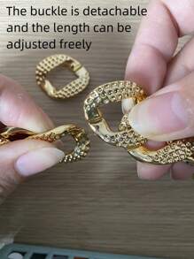 16pcs Detachable Jewelry Accessories For Perforated Shoes, Including Metal Rhinestone Lips ABS Flower-Shaped Ornaments, Suitable For Decoration Buckles Of Perforated Shoes, Sandals And Flip Flops, With Rhinestone Chains - Red - View 6