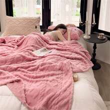 1件單色珊瑚絨柔軟舒適毛毯，友善肌膚，蓬鬆柔軟床罩，多功能毯子多種尺寸適用於旅行、床上、沙發、戶外、辦公室、全季節使用，適合家庭臥室裝飾，適用於沙發、床、椅子 - 雙面床罩 - 彩色 - 查看 7