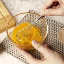 1 Pc Stainless Steel Hand Whisk Household Hand-Held And Face Spring Whisk Kitchen Baking Tools Stainless Steel Manual Egg Beater - Grey - View 2