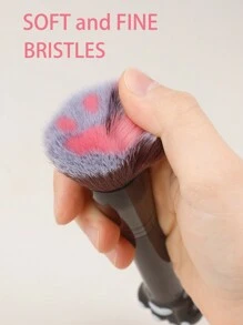 1pc Cat Paw Shaped Makeup Brush, Soft Bristles, Doesn't Absorb Powder Or Irritate Skin, Multi-Functional Makeup Tool For Foundation, Blush, Contour, Retractable Design, Cute Cat Shape