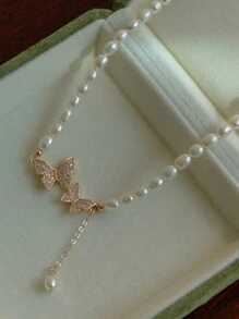 1 件时尚锆石和珍珠蝴蝶项链，颈链式优雅项链，实际链长可能有所不同