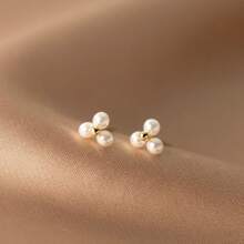 1pair Simple S925 Sterling Silver Design Three Faux Pearls Stud Earrings Suitable For Women Daily Wear Wedding Bridal Jewelry