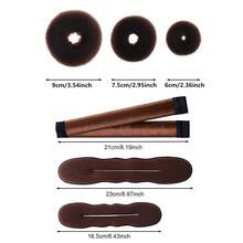 3 piezas Hacedor de moño de pelo en forma de rosquilla, 2 piezas Moldeador de pelo con esponja de espuma, 1 pieza Clip mágico para peinado francés con giro, 2 piezas Hacedor de moño de pelo con clip, 10 piezas Bandas elásticas para el cabello, 20 piezas Pinzas para el cabello (marrón). Recoja el cabello en el donut, luego envuelva el cabello y asegúrelo con horquillas, lo que le brinda el peinado talla grande natural y estable en minutos. - Marrón - Ver 2