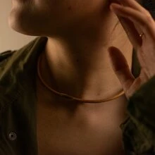 BLKSMTH 4mm Thick Female Leather Style Choker, Olive Shaped Magnetic Lock Gold Plated Necklace