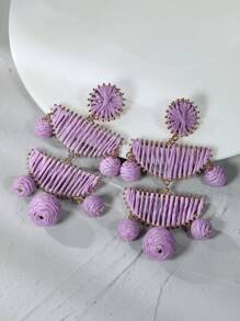 Un Encantador Y Delicado Decoración De Girasol Creativa Tejida Con Trenza De Rafia Hecha A Mano, Que Es Una Excelente Opción De Regalo Y Accesorio Para Damas En Verano, Otoño Y Playa - arete - Ver 9