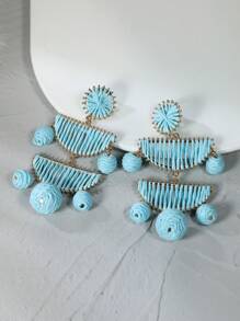 Un Encantador Y Delicado Decoración De Girasol Creativa Tejida Con Trenza De Rafia Hecha A Mano, Que Es Una Excelente Opción De Regalo Y Accesorio Para Damas En Verano, Otoño Y Playa - arete - Ver 10