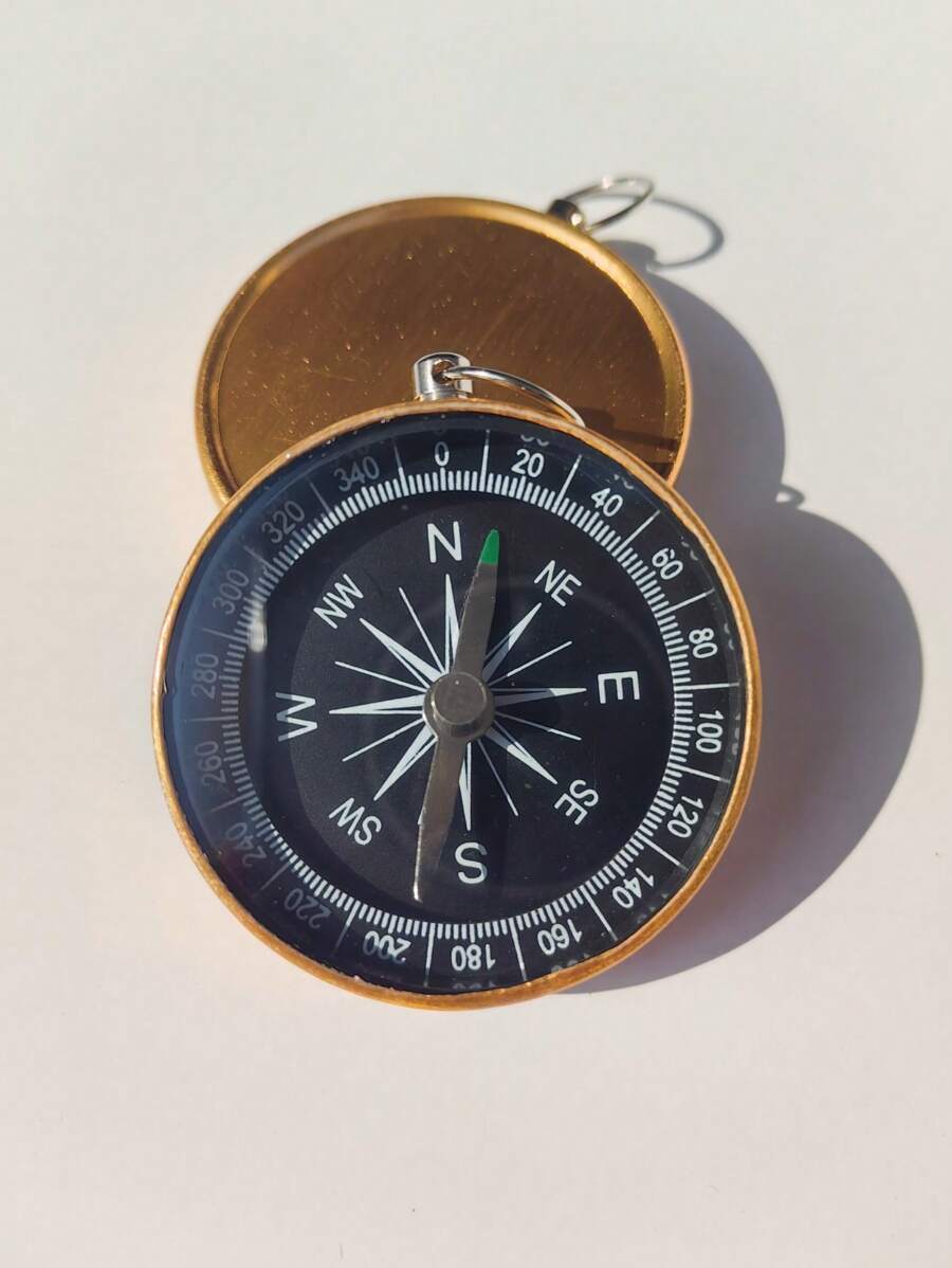 1 pieza Llavero de aleación de aluminio con brújula portátil con diseño G44, herramienta de navegación miniatura con brújula de bolsillo de metal, regalo de camping