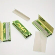 Moon 10 Booklet  70mm Rolling Papers - 10 Volumes 70mm - View 3