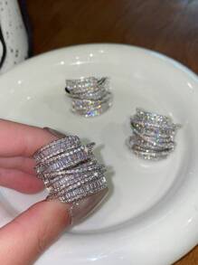 1 Miếng Sang trọng Cao-kết thúc Chồng Đá sinh & Khối Zirconia  Cẩn vào Nhẫn Với Sáng bóng Duy nhất Phong cách Và Lạnh Bầu không khí Thiết kế , Hoàn hảo Đối với Quý cô Mặc hàng ngày , Các bữa tiệc , Ngày tháng , Đi du lịch , Cô dâu Phụ kiện , Và Ngày lễ Mẹ Qủa tặng - Bạc - Xem 6
