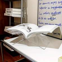 亞克力書架,開放式大型書本展示架,適用於教科書、食譜、雜誌、美術圖書、來賓簿、咖啡桌閱讀架 - 無色 - 查看 4