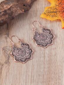 1 đôi Retro Phong cách Bohemian Hợp kim Xu hướng: Cắt giảm Hình hoa Dangle Hoa tai Đối với phụ nữ , Thích hợp Đối với Món quà , Kỳ nghỉ Và Sử dụng hàng ngày - Màu Bạc Cổ - Xem 5