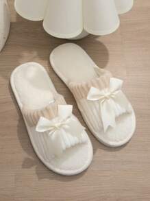 Chaussons de maison pour femmes à la mode avec un design de nœud papillon, un style d'orteil ouvert et de couple, léger et silencieux pour une utilisation en intérieur