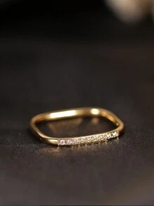 1 Stück Quadratisch Geformter Ring Mit Kleinen Strasssteinen Und Ultrafeiner 18k Goldbeschichtung, Geeignet Für Den Täglichen Gebrauch