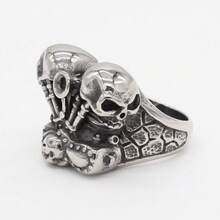 1pc European And American Hot-Selling Engine Skull Fashion Men's Stainless Steel Ring Hand Jewelry, Gift For Colleagues And Friends - Black - View 5