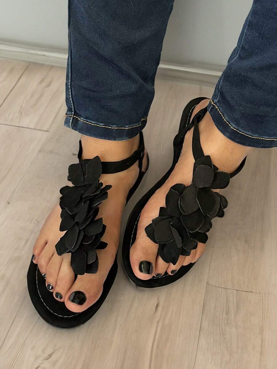 Sandalia Dama Mujer Huarache Pata de Gallo Negra Flores con Broche y Agarre de Talonera Baja Economica Tallas 22 a 27 (24) - Negro - Ver 1