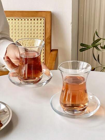 1入組簡約奢華土耳其紅茶玻璃杯，配有耐熱玻璃茶杯套和歐式點心盤，適用於咖啡和茶