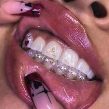 1pc/Tin Y2k Rose Gold Letter & Rhinestone Decor Teeth Grillz, Hip Hop Punk Style Dental Jewelry - Multicolor - View 1