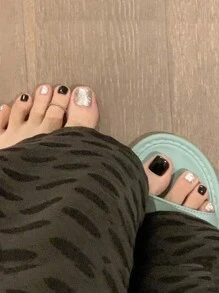 黑銀跳跳色閃爍腳趾美甲貼24片 + 1支果凍膠 + 1支指甲銼 - 彩色 - 查看 1