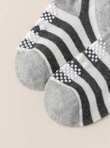 12 Pairs Infant/Toddler Boys' And Girls' Star & Stripe Classic Combination No-Bone Seam Anti-Slip Socks - Multicolor - View 9