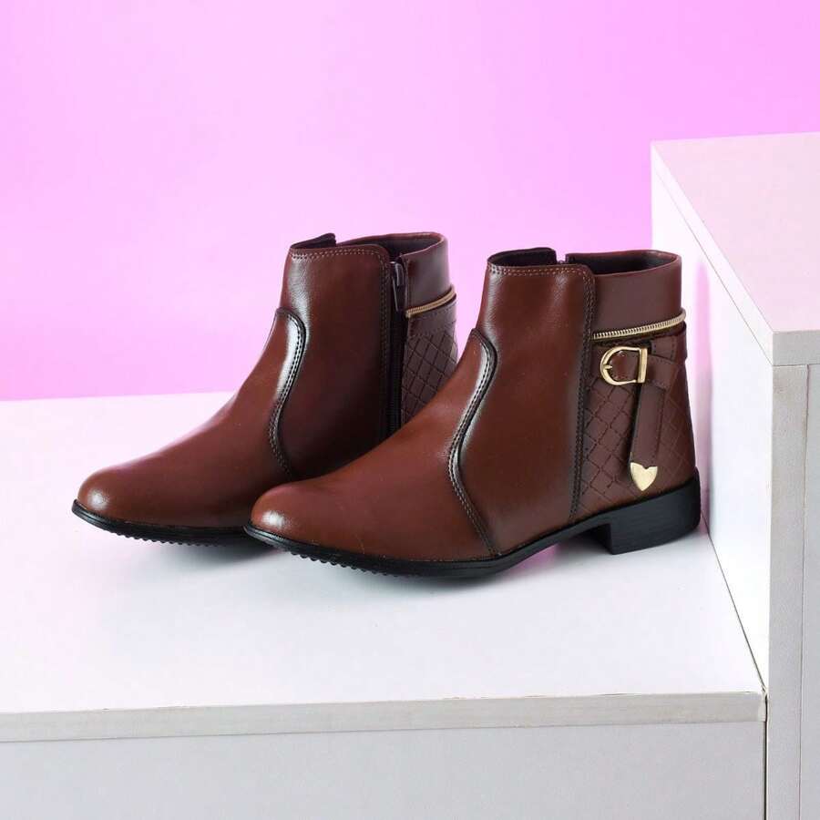 Bota Coturno Feminino Cano Baixo Confortável Com Zíper Lateral Promoção - Chocolate - Visão 1